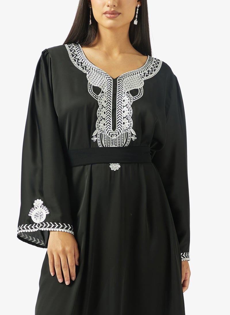 hayas closet Floral Embroidery Work At Front Section  Jalabiya - Image 3